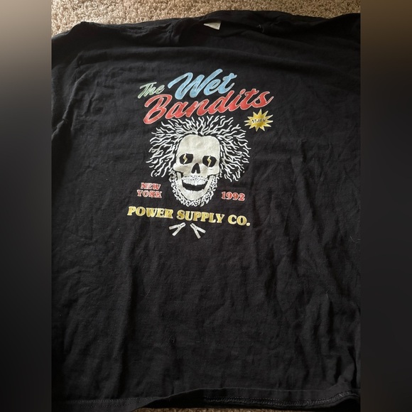 The Wet Bandits Power Supply Co Home Alone Marv Harry Funny Graphic Tee Shirt XL - Picture 2 of 3